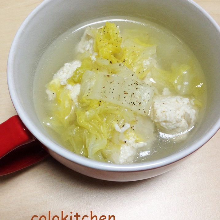 豆腐入り鶏団子と白菜の梅昆布茶塩スープ
